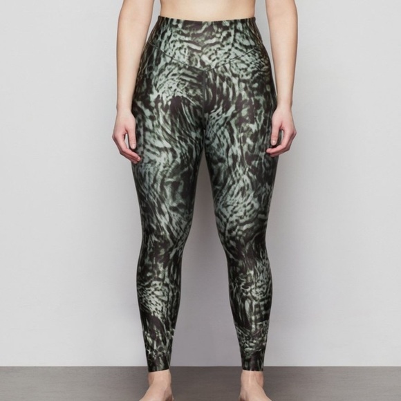 Good American WILD NIGHT LEGGING - Picture 1 of 5